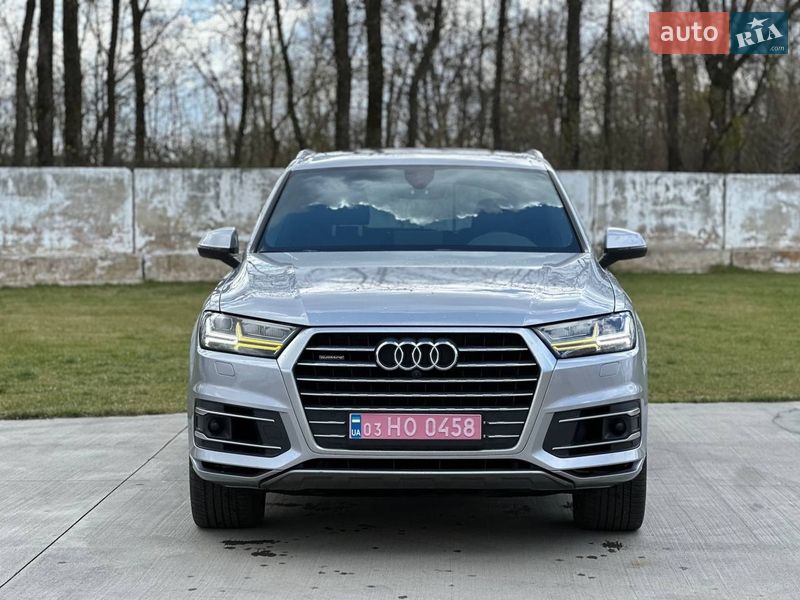 Позашляховик / Кросовер Audi Q7 2018 в Луцьку