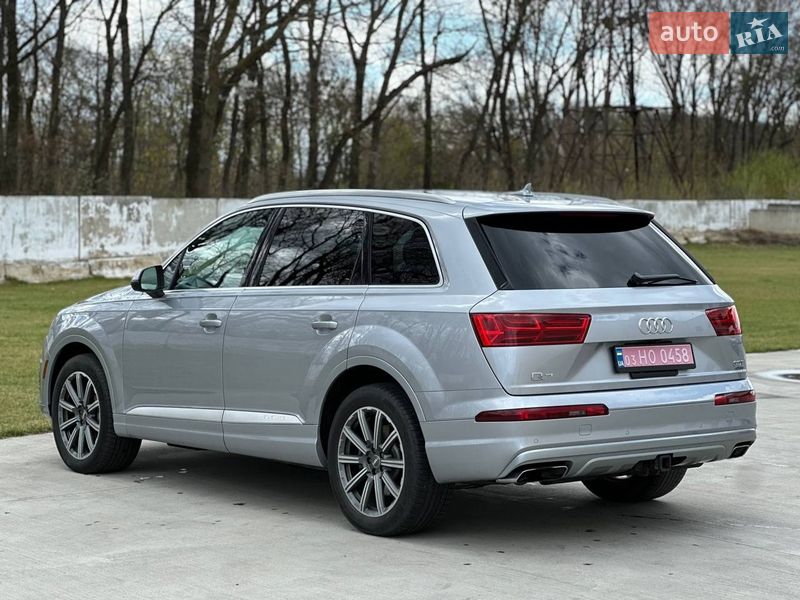 Позашляховик / Кросовер Audi Q7 2018 в Луцьку