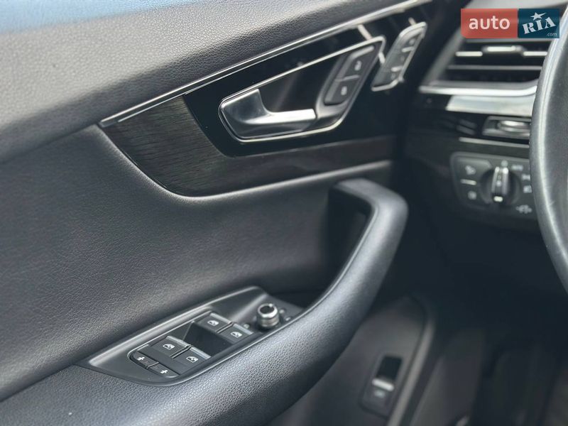 Позашляховик / Кросовер Audi Q7 2018 в Луцьку