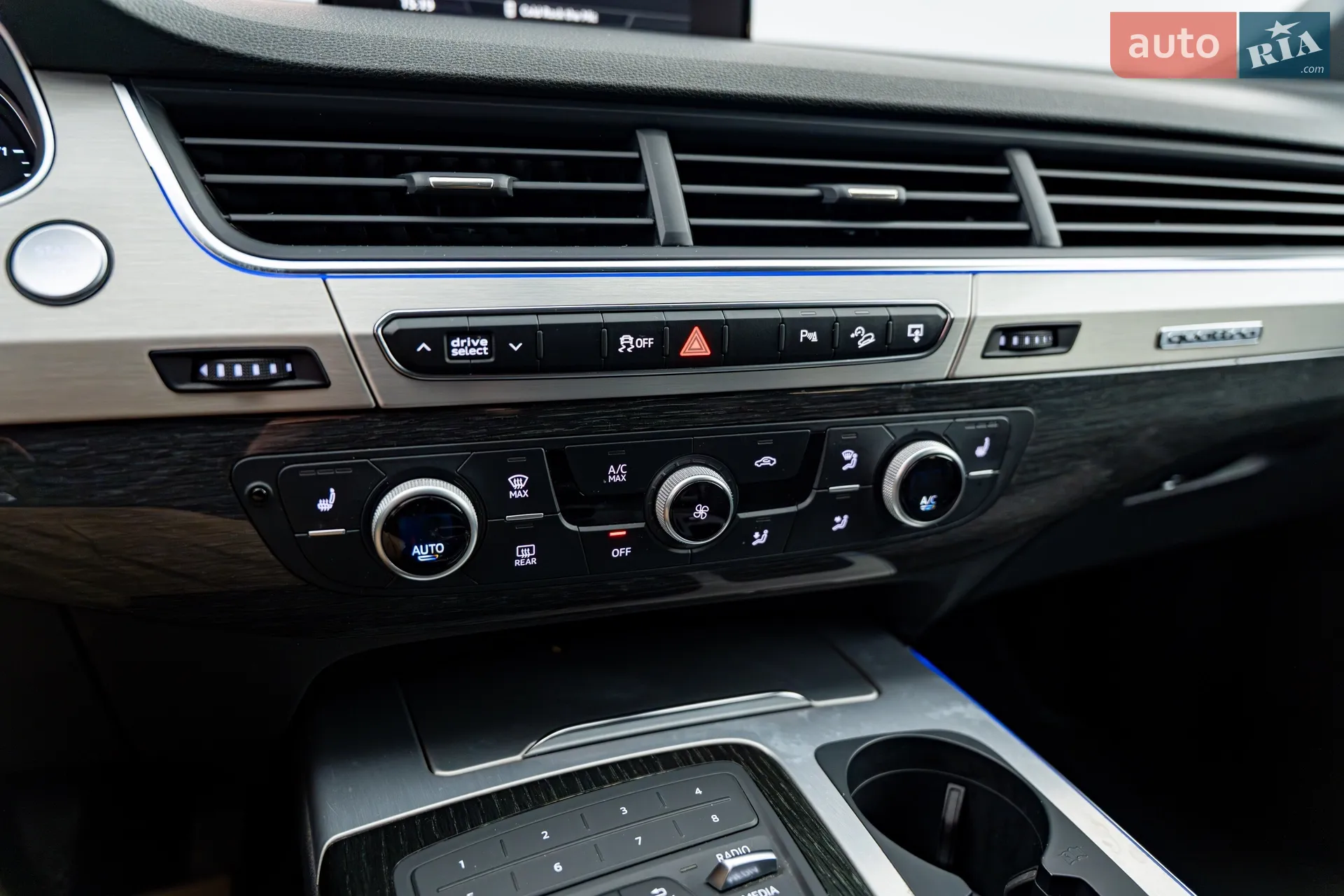 2015 Audi Q7 - мініатюра 18