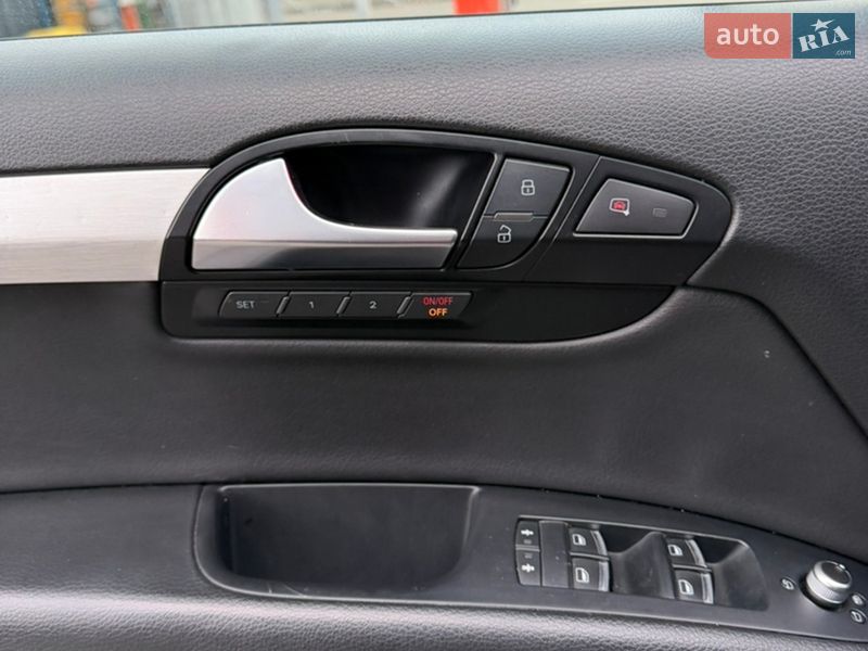 Позашляховик / Кросовер Audi Q7 2013 в Сторожинці