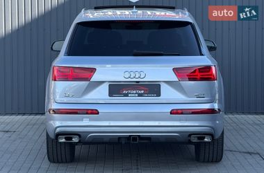 Внедорожник / Кроссовер Audi Q7 2017 в Мукачево