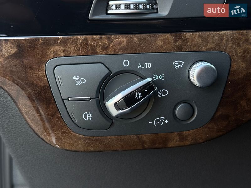 Внедорожник / Кроссовер Audi Q7 2017 в Мукачево