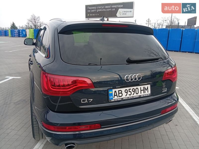 Позашляховик / Кросовер Audi Q7 2012 в Умані