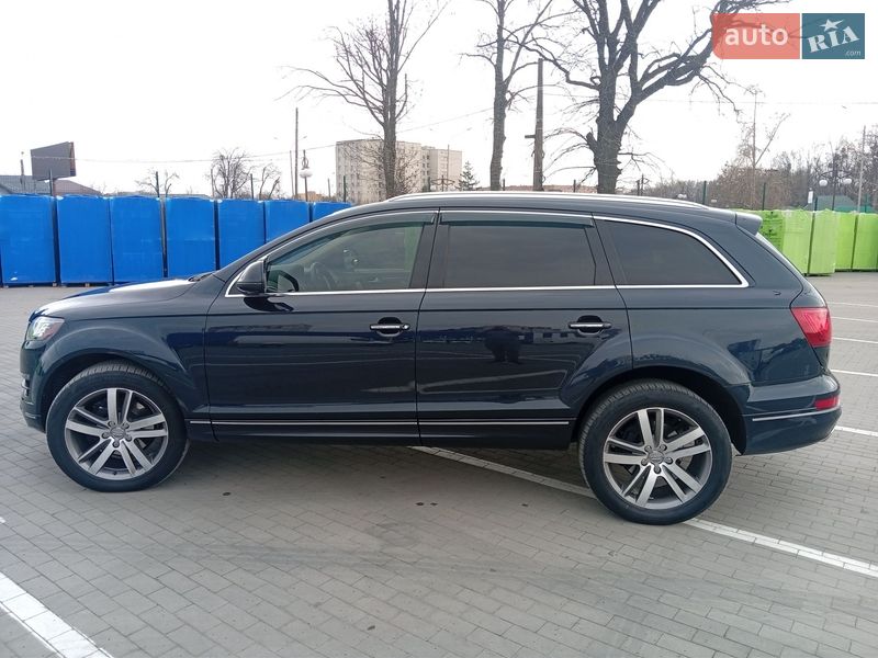 Позашляховик / Кросовер Audi Q7 2012 в Умані