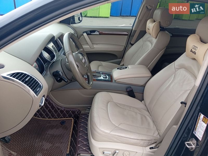 Позашляховик / Кросовер Audi Q7 2012 в Умані