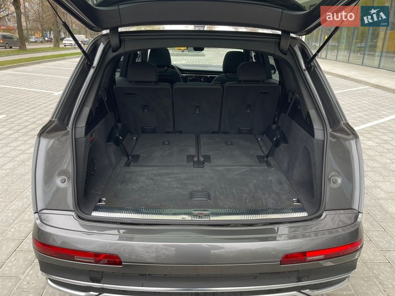 Внедорожник / Кроссовер Audi Q7 2021 в Ровно