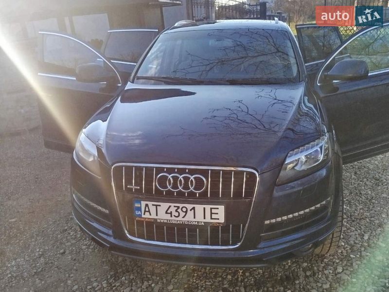 Внедорожник / Кроссовер Audi Q7 2013 в Косове