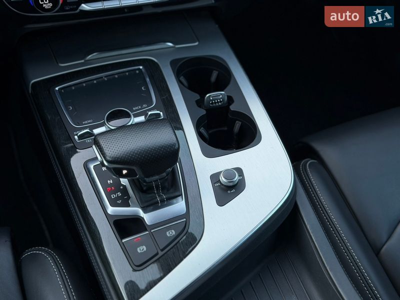 Позашляховик / Кросовер Audi Q7 2016 в Рівному фото 66 Позашляховик / Кросовер Audi Q7 2016 в Рівному