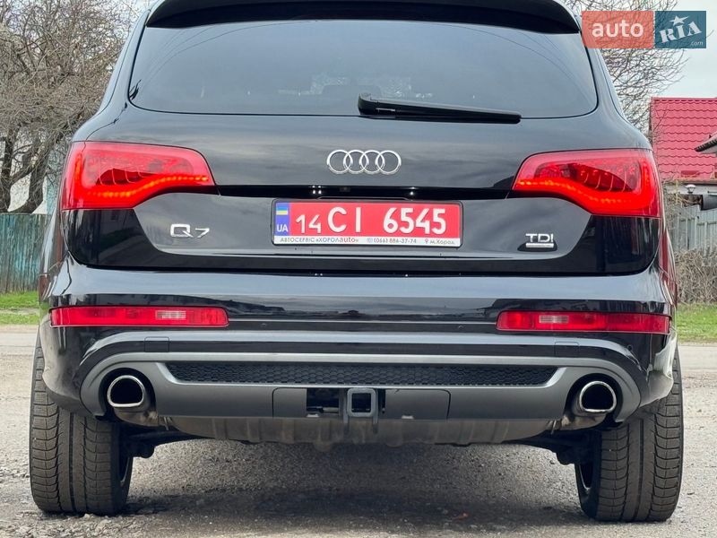 Внедорожник / Кроссовер Audi Q7 2014 в Хороле