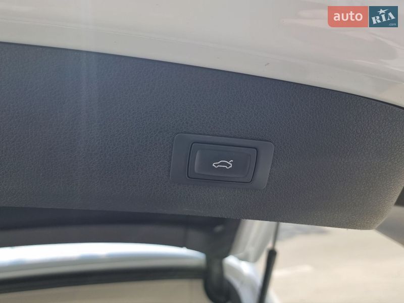 Внедорожник / Кроссовер Audi Q7 2015 в Киеве фото 11 Внедорожник / Кроссовер Audi Q7 2015 в Киеве