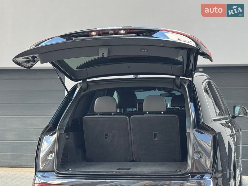 Внедорожник / Кроссовер Audi Q7 2017 в Тернополе
