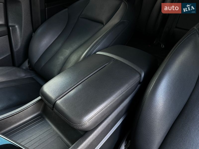 Внедорожник / Кроссовер Audi Q7 2017 в Тернополе