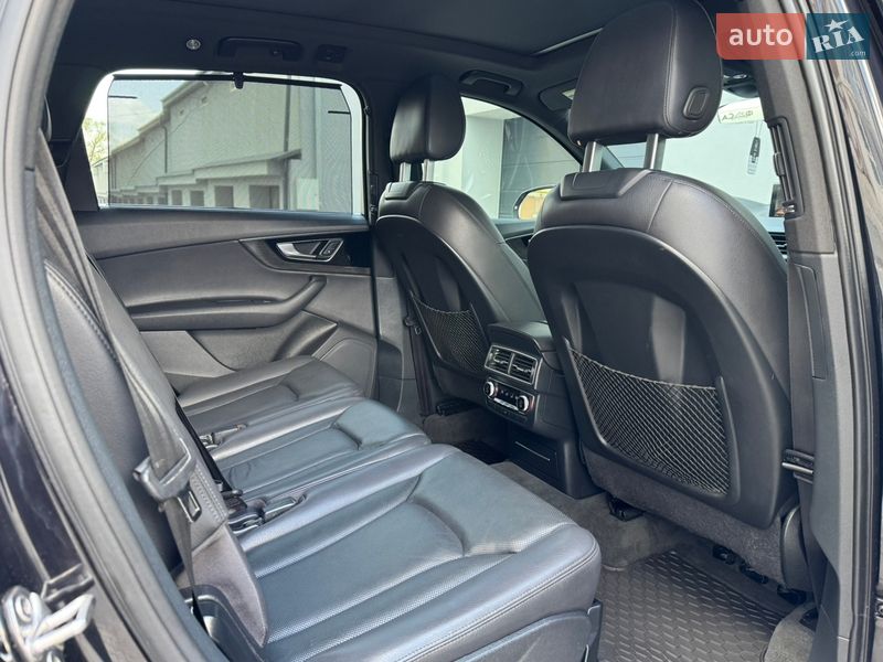 Внедорожник / Кроссовер Audi Q7 2017 в Тернополе