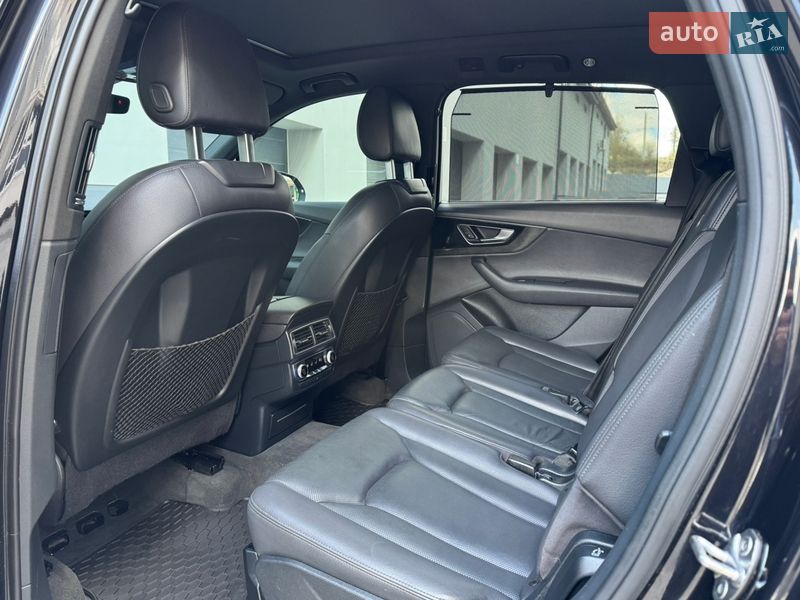 Внедорожник / Кроссовер Audi Q7 2017 в Тернополе