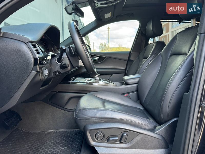 Внедорожник / Кроссовер Audi Q7 2017 в Тернополе