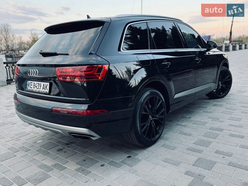 Позашляховик / Кросовер Audi Q7 2016 в Дніпрі фото 4 Позашляховик / Кросовер Audi Q7 2016 в Дніпрі