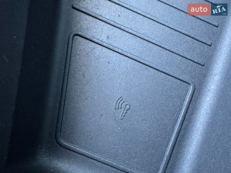 Позашляховик / Кросовер Audi Q7 2016 в Дніпрі фото 43 Позашляховик / Кросовер Audi Q7 2016 в Дніпрі