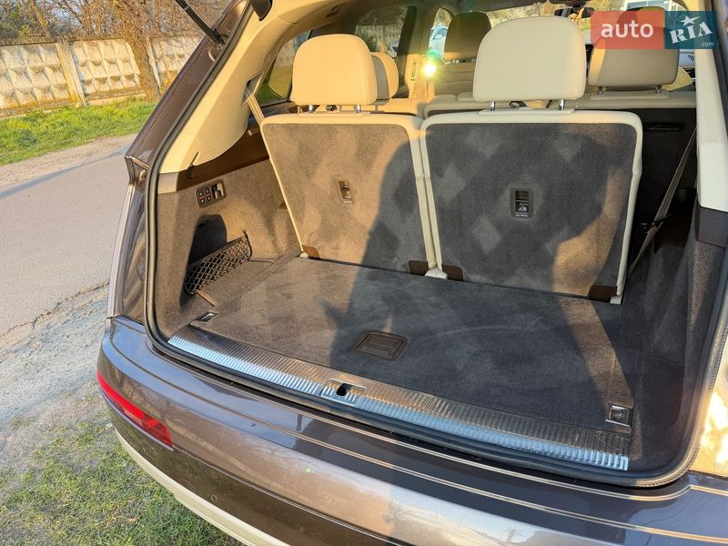 Позашляховик / Кросовер Audi Q7 2018 в Володимирі фото 60 Позашляховик / Кросовер Audi Q7 2018 в Володимирі