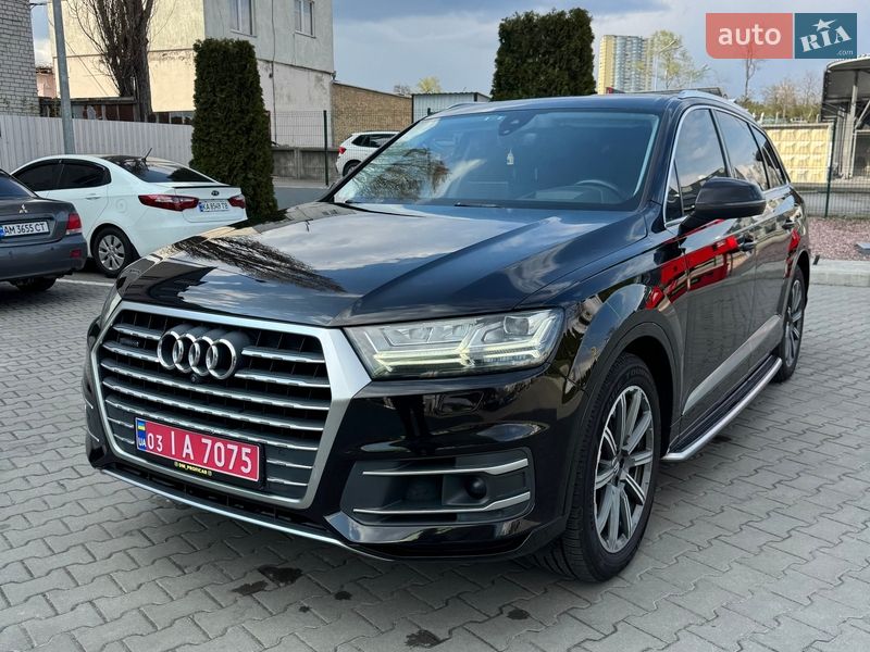 Позашляховик / Кросовер Audi Q7 2018 в Києві