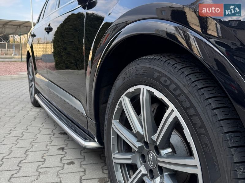 Позашляховик / Кросовер Audi Q7 2018 в Києві
