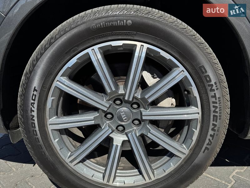 Позашляховик / Кросовер Audi Q7 2018 в Києві фото 30 Позашляховик / Кросовер Audi Q7 2018 в Києві