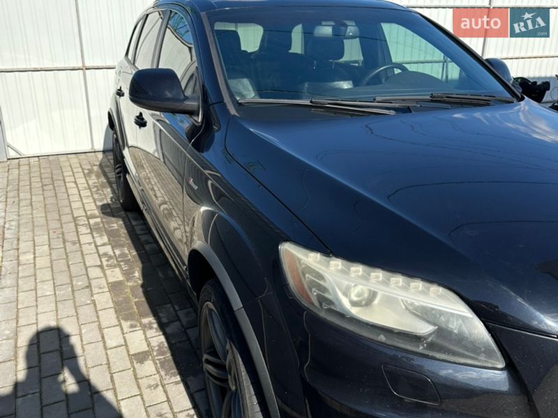 Внедорожник / Кроссовер Audi Q7 2015 в Крюковщине