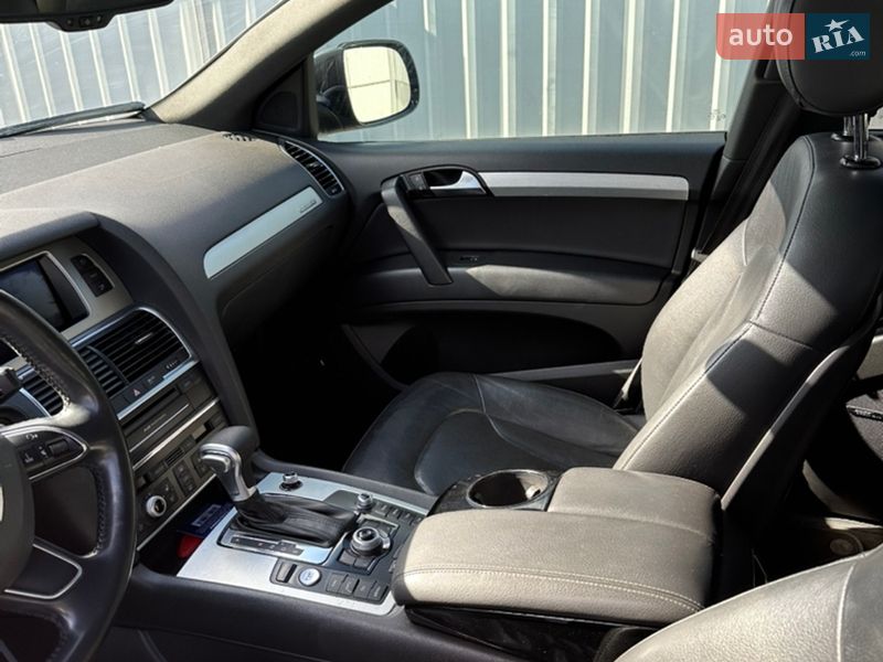 Внедорожник / Кроссовер Audi Q7 2015 в Крюковщине