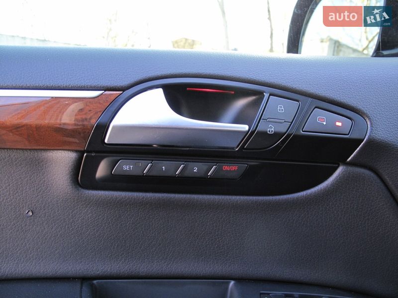 Позашляховик / Кросовер Audi Q7 2014 в Києві фото 136 Позашляховик / Кросовер Audi Q7 2014 в Києві