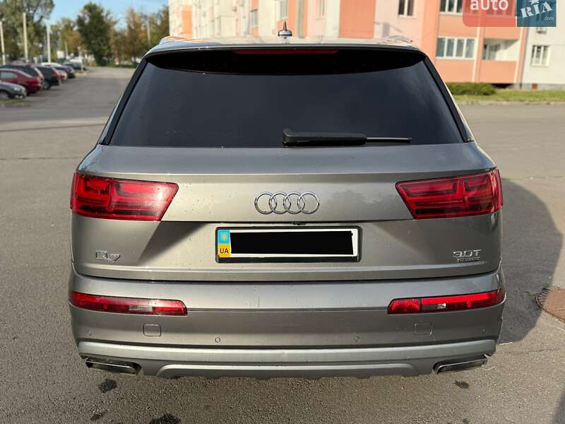 Позашляховик / Кросовер Audi Q7 2017 в Харкові