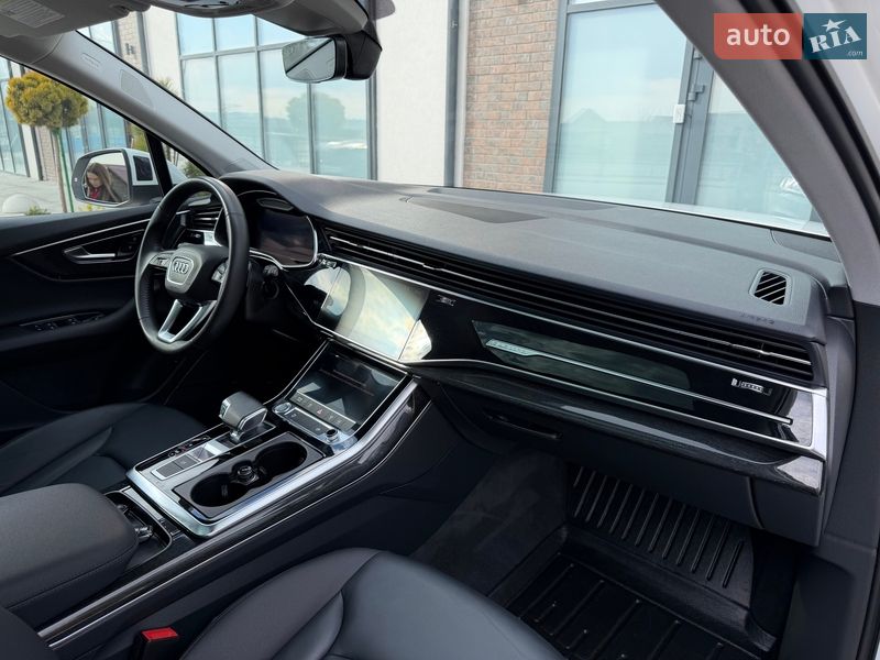 Внедорожник / Кроссовер Audi Q7 2019 в Тернополе
