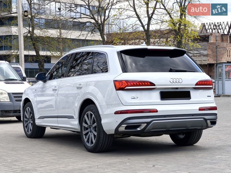 Внедорожник / Кроссовер Audi Q7 2019 в Днепре фото 9 Внедорожник / Кроссовер Audi Q7 2019 в Днепре