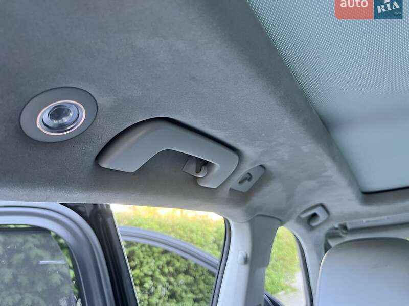 Позашляховик / Кросовер Audi Q7 2016 в Виноградові