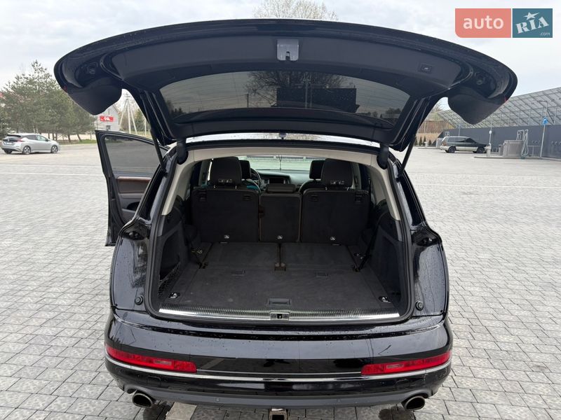 Позашляховик / Кросовер Audi Q7 2015 в Самборі