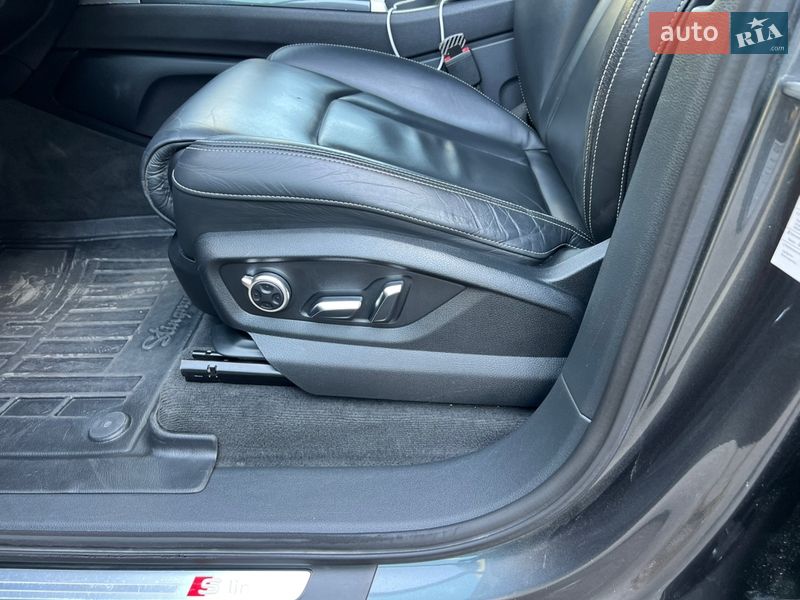 Внедорожник / Кроссовер Audi Q7 2016 в Умани