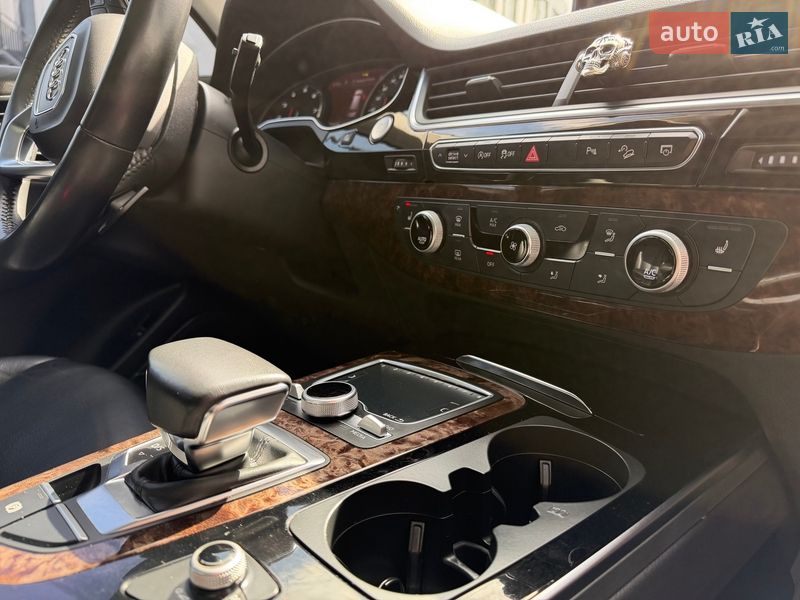 Позашляховик / Кросовер Audi Q7 2017 в Вінниці