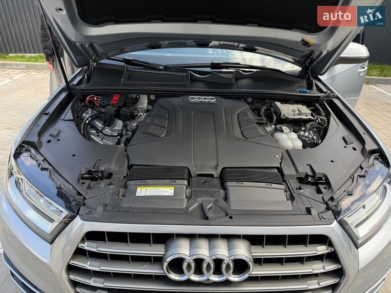 Позашляховик / Кросовер Audi Q7 2017 в Вінниці
