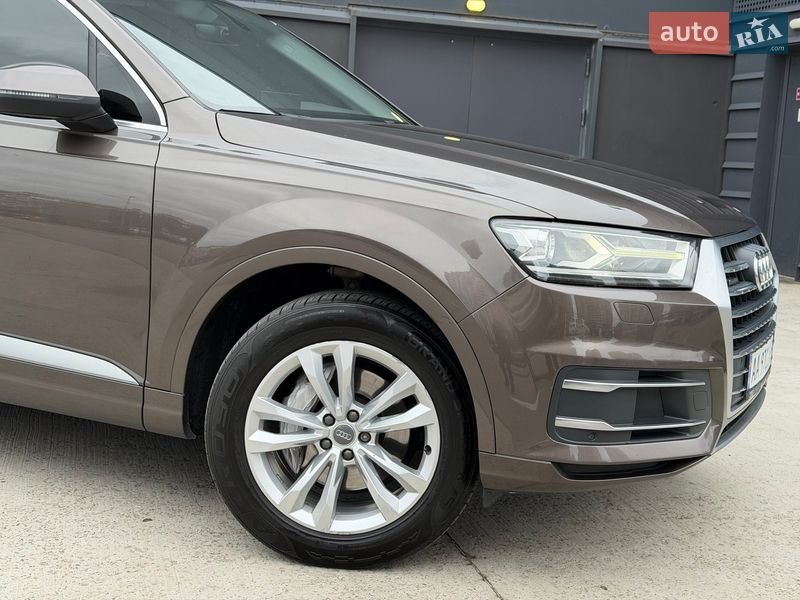Позашляховик / Кросовер Audi Q7 2017 в Києві