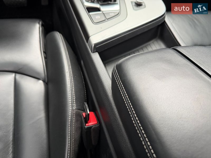 Позашляховик / Кросовер Audi Q7 2017 в Києві