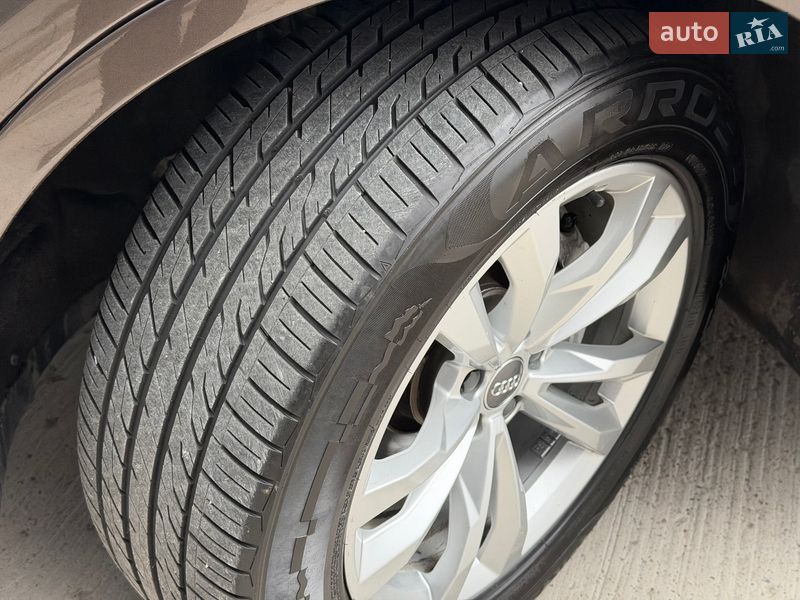 Позашляховик / Кросовер Audi Q7 2017 в Києві