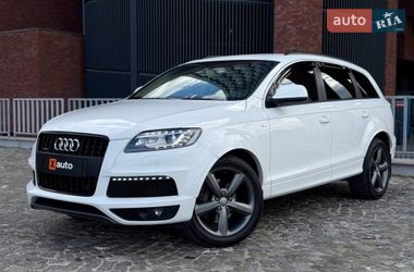 Внедорожник / Кроссовер Audi Q7 2013 в Днепре