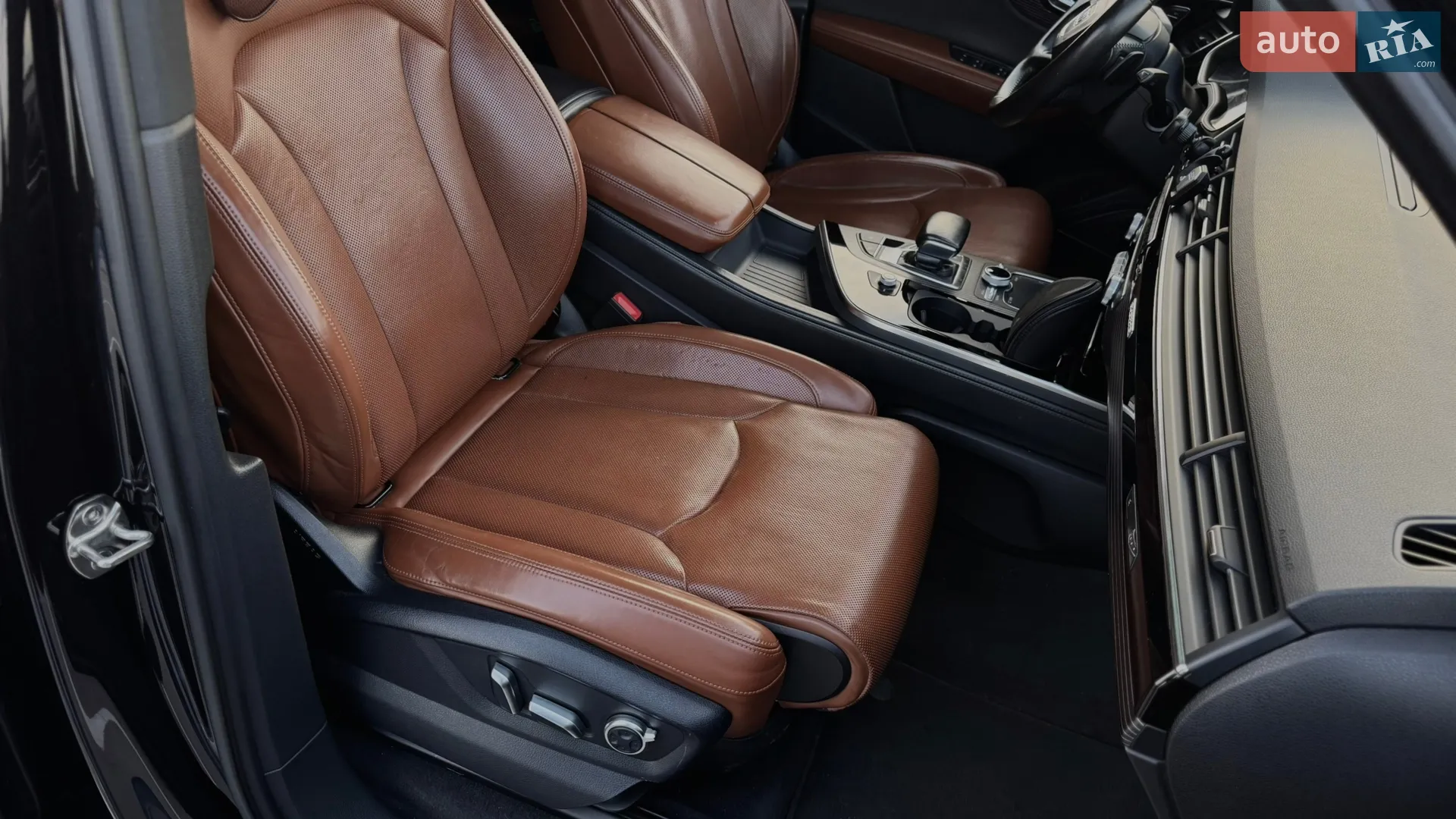 2016 Audi Q7 - мініатюра 16