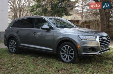 Позашляховик / Кросовер Audi Q7 2017 в Львові