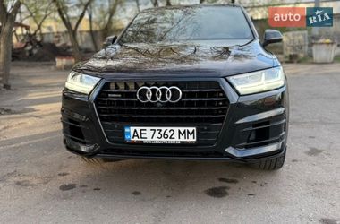 Внедорожник / Кроссовер Audi Q7 2016 в Павлограде