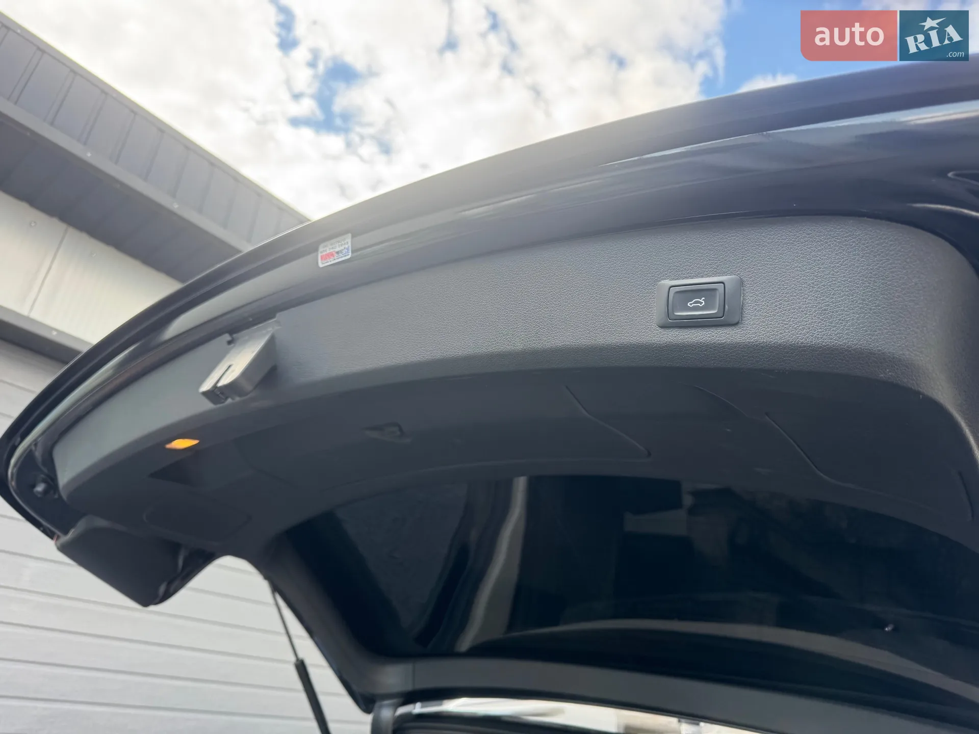 2015 Audi Q7 - мініатюра 102