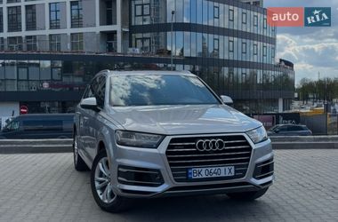 Позашляховик / Кросовер Audi Q7 2016 в Львові