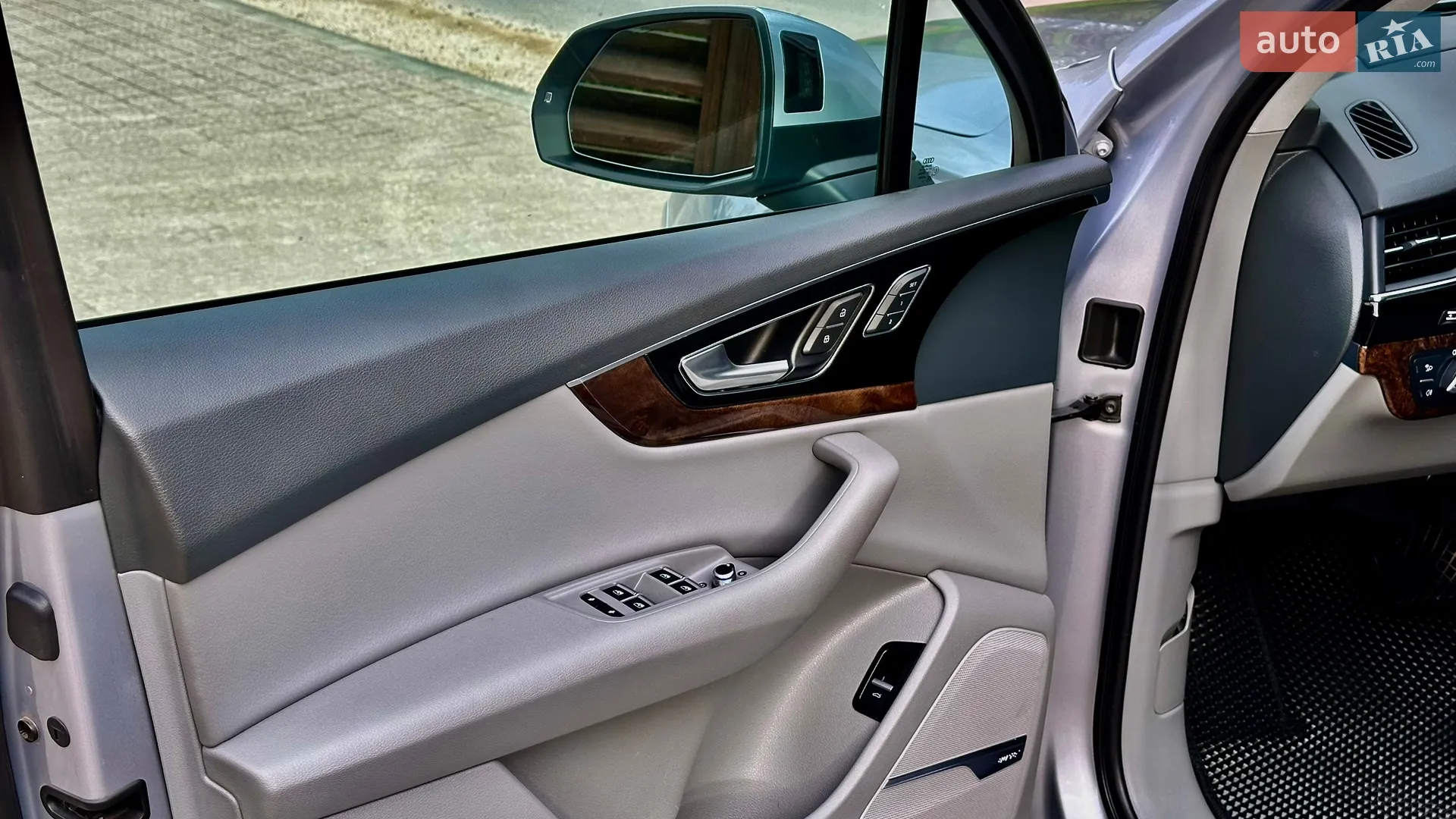 2016 Audi Q7 - мініатюра 27