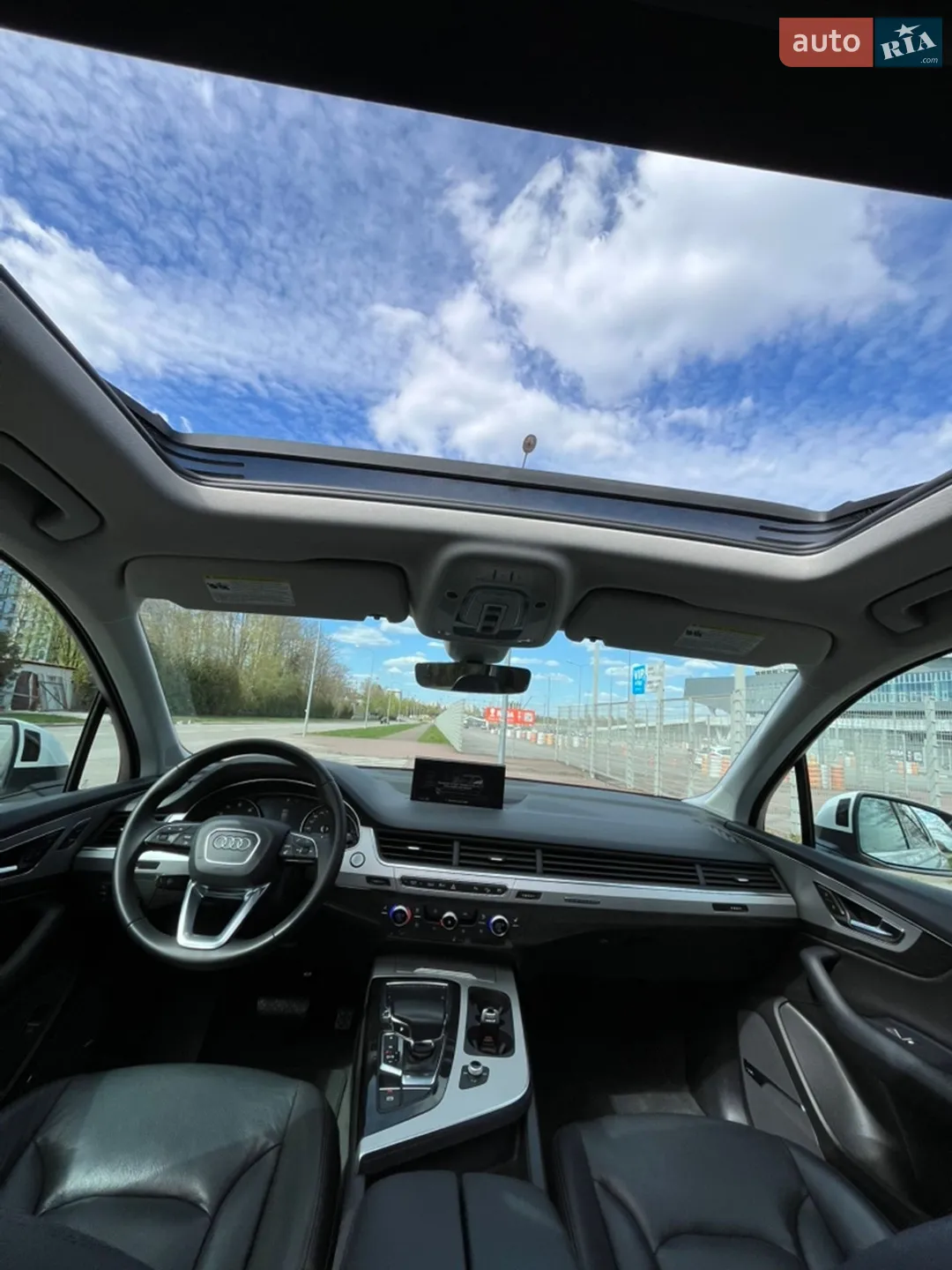 2017 Audi Q7 - мініатюра 12