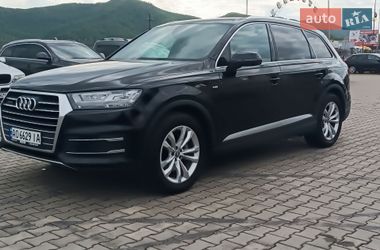 Позашляховик / Кросовер Audi Q7 2015 в Хусті