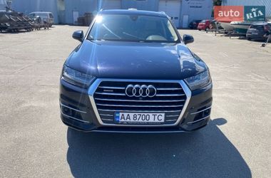 Позашляховик / Кросовер Audi Q7 2017 в Києві